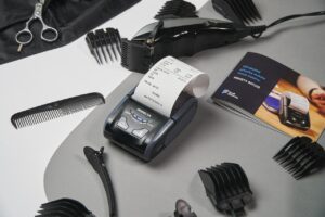 医療脱毛サロンでのカミソリと電気シェーバーの違いは？