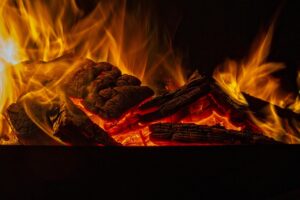 医療脱毛サロン施術後に毛嚢炎ができた時の対処法は？