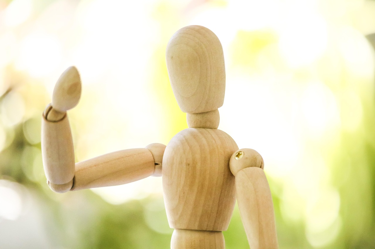 最初から医療脱毛に行くべきかサロンを試すべきか？