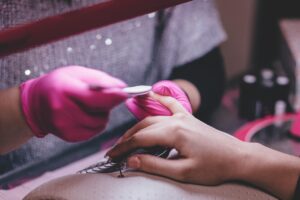 医療脱毛サロンはSNS広告だけで決めていいか？